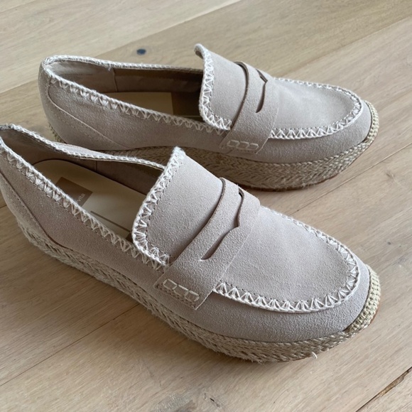 Dolce Vita Tan Espadrilles In size 7.5. NWOT - Picture 1 of 7